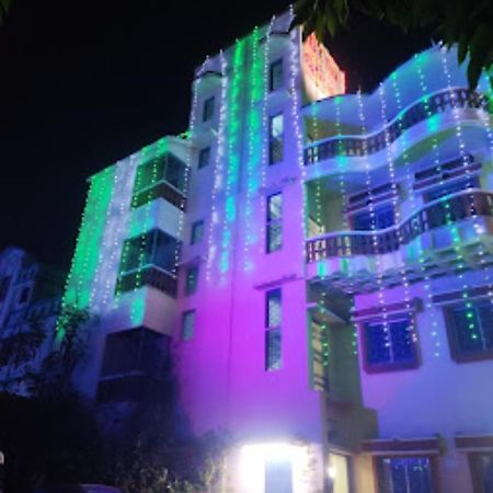 Roxy Inn,Cuttack Ngoại thất bức ảnh
