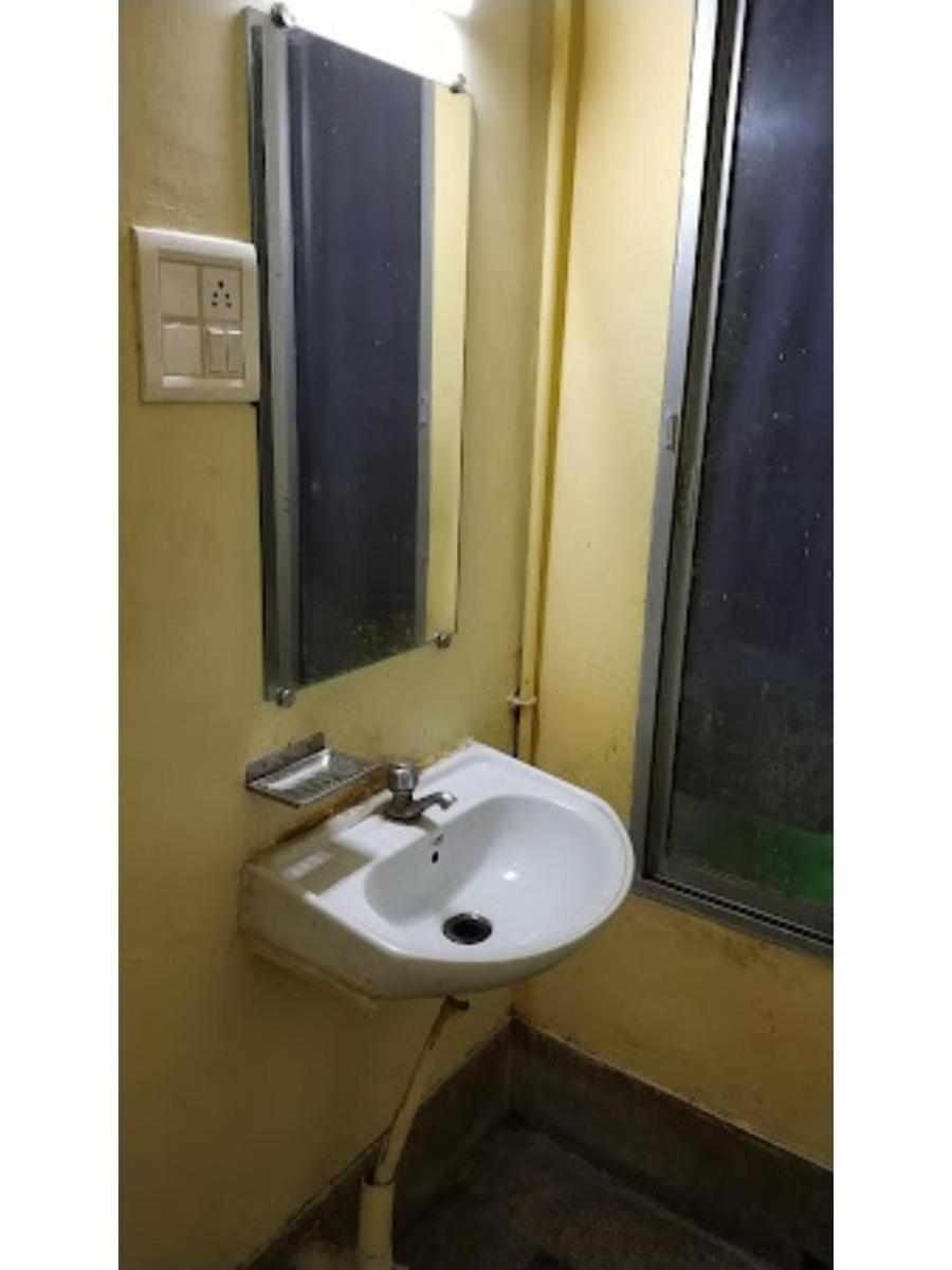 Roxy Inn,Cuttack Ngoại thất bức ảnh